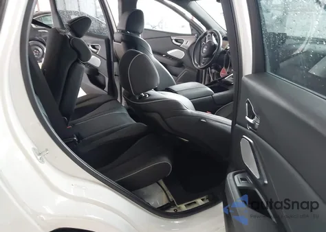 2021 Acura Rdx A-Spec Package z USA, uszkodzony, nr VIN 5J8TC1H64ML022513